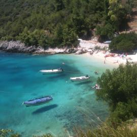 Manto's House Lefkada，位于Évyiros的酒店