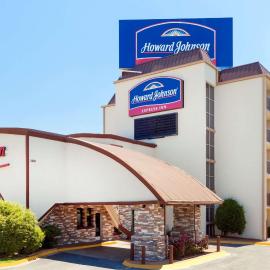 Howard Johnson by Wyndham Arlington Ballpark / Six Flags，位于阿林顿的酒店
