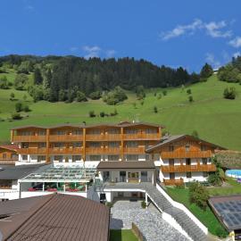 Naturhotel Haller,位于拉辛的酒店