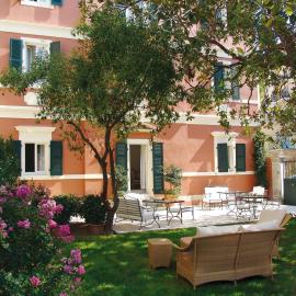 Siora Vittoria Boutique Hotel，位于科孚镇的酒店