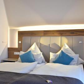 Hotel & Restaurant Zum Deutschen Hause，位于Kirchhatten的酒店