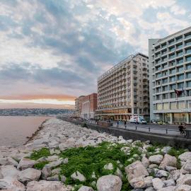 Hotel Royal Continental，位于那不勒斯的酒店