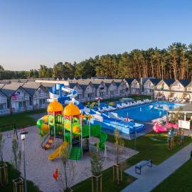 Holiday Park & Resort Rowy，位于罗威的酒店