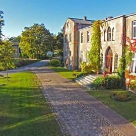 Gutshaus Schwarzenhof，位于Dargun的酒店