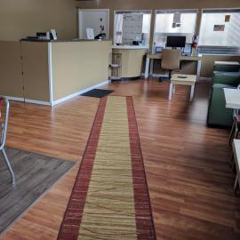 The Simplicity Inn，位于Marshfield的酒店