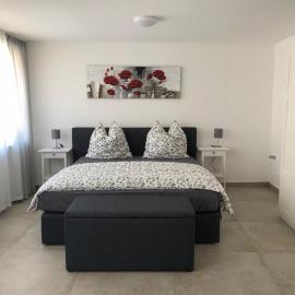 S-AN Daily Room Stuttgart Zentrum,位于斯图加特的酒店