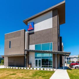 Studio 6-San Marcos, TX，位于圣马科斯的酒店