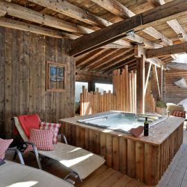 Almnest in Hochfügen mit privat SPA，位于霍弗根的酒店