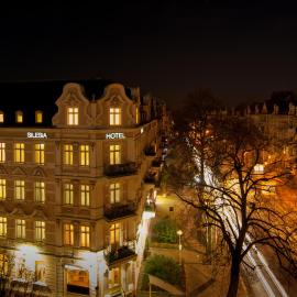 Hotel Silesia，位于格尔利茨的酒店