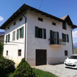 MELAX Apartment，位于Tassullo的酒店