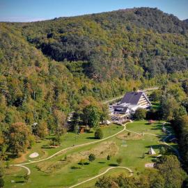 Hotel Krainerhütte，位于巴登的酒店