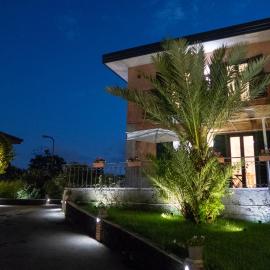 UP&B Rooms Catania，位于马斯卡卢恰的酒店