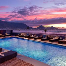 Lagoon Beach Hotel Apartments，位于开普敦的酒店