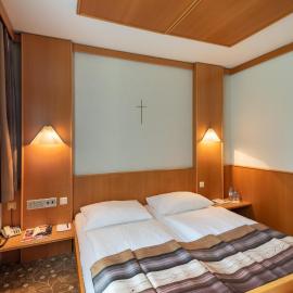 Hotel Gasthof Seeland，位于圣珀尔滕的酒店