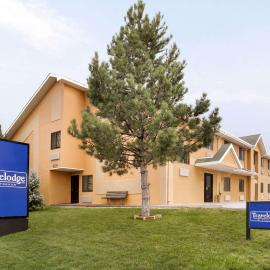 Travelodge by Wyndham Cheyenne，位于夏延的酒店