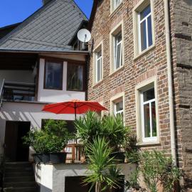 Ferienweingut SerwaziWein,位于梅塞尼希的酒店