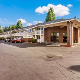 Motel 6-Vancouver, WA，位于温哥华的酒店