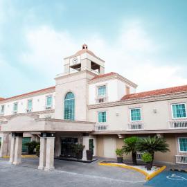 Best Western PLUS Monterrey Colón，位于蒙特雷的酒店