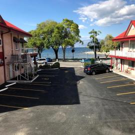SlumberLodge Hotel，位于彭蒂克顿的酒店