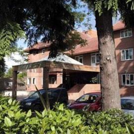Parkside International Hotel，位于雷丁的酒店