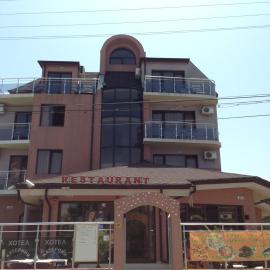 Семеен хотел Катерини，位于辛尼莫雷特的酒店