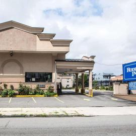 Rodeway Inn Paterson Great Falls Park Area，位于帕特森的酒店