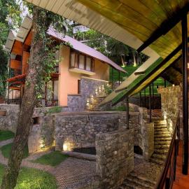 SWP Eco Lodge, Kandy，位于康提的酒店