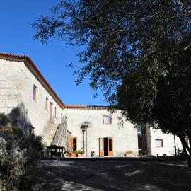 Hotel Rural de Charme Maria da Fonte，位于波瓦迪拉尼奥苏的酒店