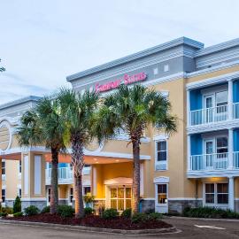 Comfort Suites at Isle of Palms Connector，位于查尔斯顿的酒店