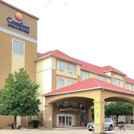 Comfort Inn & Suites Near Six Flags & Medical Center，位于圣安东尼奥的酒店