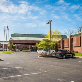 Quality Inn Castleton，位于卡斯尔顿的酒店