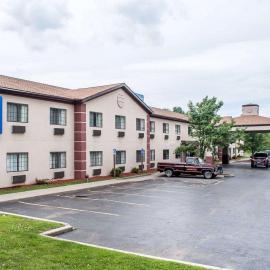 Comfort Inn & Suites Hamburg - Buffalo South，位于汉堡的酒店