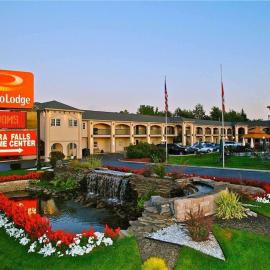 Econo Lodge at the Falls North，位于尼亚加拉瀑布的酒店