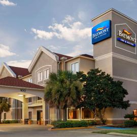 Baymont by Wyndham Clute Lake Jackson，位于Clute的酒店