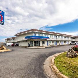 Motel 6-Ardmore, OK，位于阿德莫尔的酒店