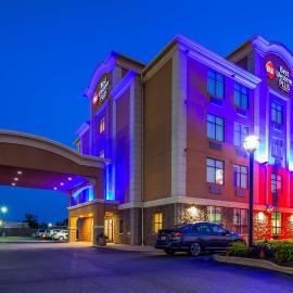 Best Western Plus Barrie，位于巴里的酒店