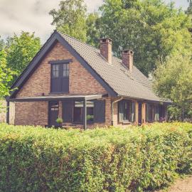 Landhuisjes Bij De Wouterbron，位于Oudsbergen 的酒店