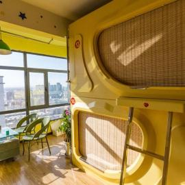 Wuwei Qiyou Space Capsule Hostel，位于武威的酒店