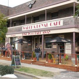 Walcha Royal Cafe & Accommodation，位于Walcha的酒店