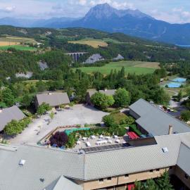 Club Vacances Bleues Les Horizons du Lac，位于绍尔日的酒店