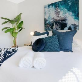 Lux 2BR Apt on Hindmarsh SQ-Pool-Gym-Parking