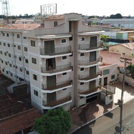 Império Hotel，位于Caçu的酒店