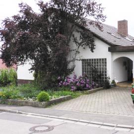 Apollonias Gästehaus，位于Bibertal 的酒店
