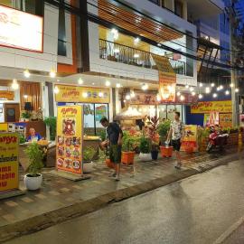 Benny's City Hotel，位于西哈努克的酒店