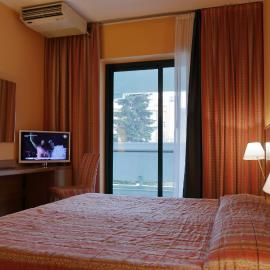 Hotel Romanisio，位于福萨诺的酒店