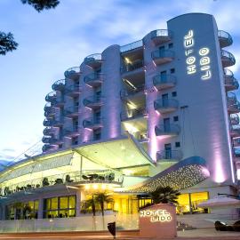 Hotel Lido，位于阿尔巴·阿德里亚蒂卡的酒店