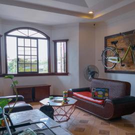Spinning Cat Hostel，位于塔比拉兰的酒店