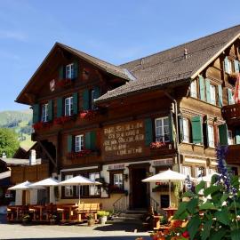 Posthotel Rössli，位于格施塔德的酒店