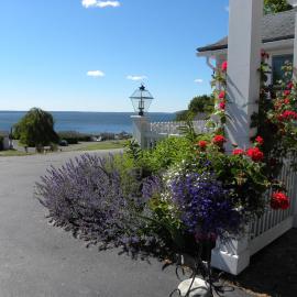 Colonial Gables Oceanfront Village，位于贝尔法斯特的酒店