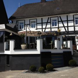 Hotel Kaiserhof，位于梅德巴赫的酒店